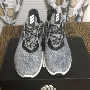 Adidas Alphabounce
